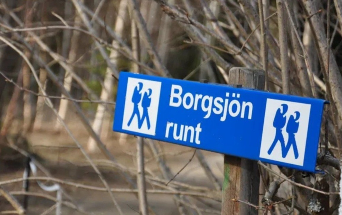 w-1155h-726-bb75e8-w-1586h-2245-28ab51-Borgsjön runt Affisch 2025.png