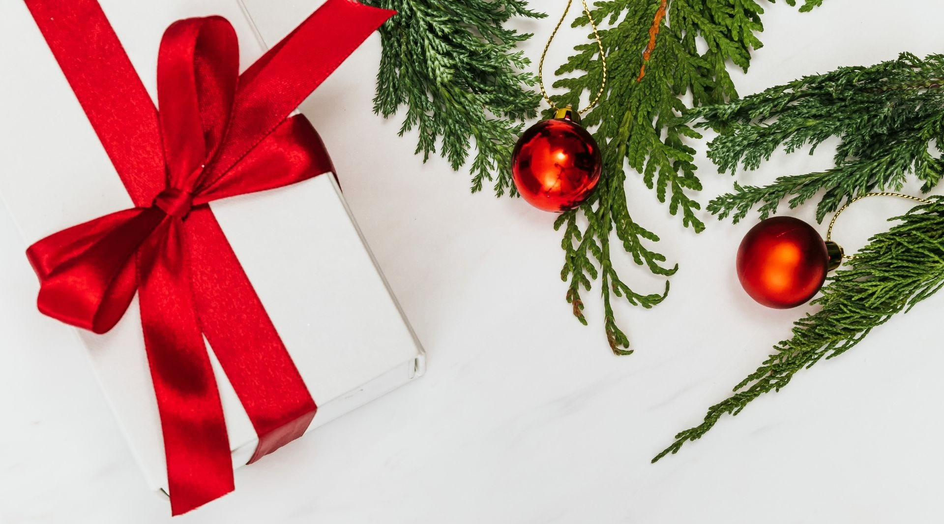 w-1920h-1065-674ea4-w-1920h-1080-8bbc71-Julmys med ABF.jpg