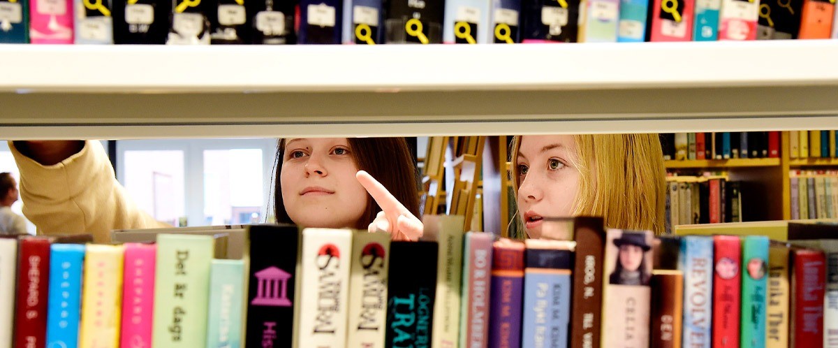 w-1200h-498-393375-Biblioteksklubben Nacksta 1200x500.jpg