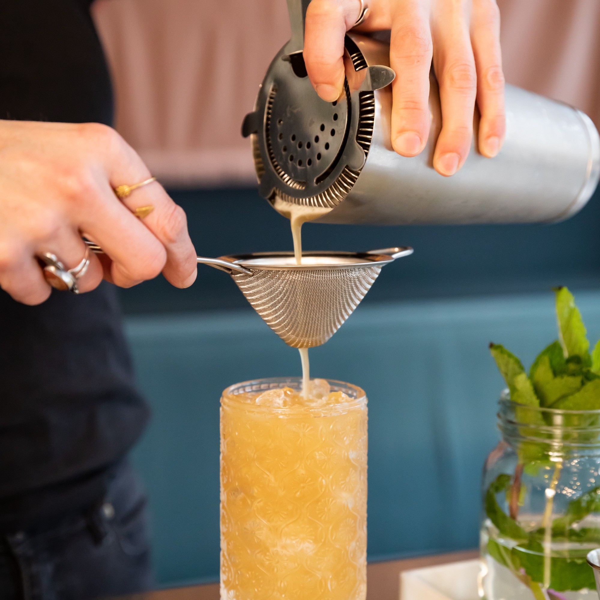 Event Photo: Craft Mixology Class: Remembering the Classics