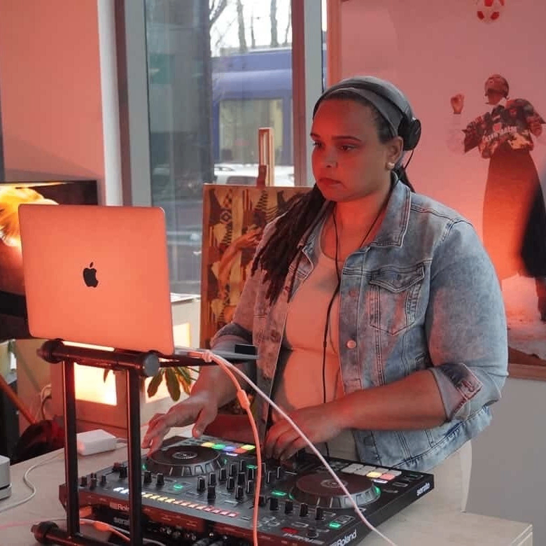 Event Photo: Summer Frequencies: A Beat Happening 9 Year Anniversary