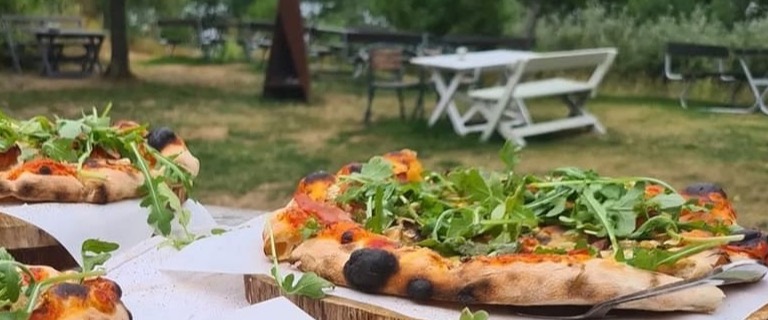 Evenemangs bild för evenemang Pizzakväll på kullen hos Vånga 77.1