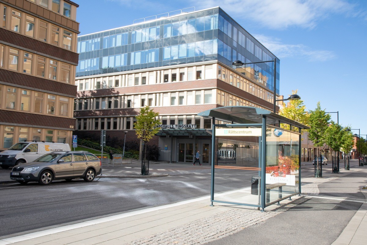 Exteriört foto av Sundsvalls tingsrätt