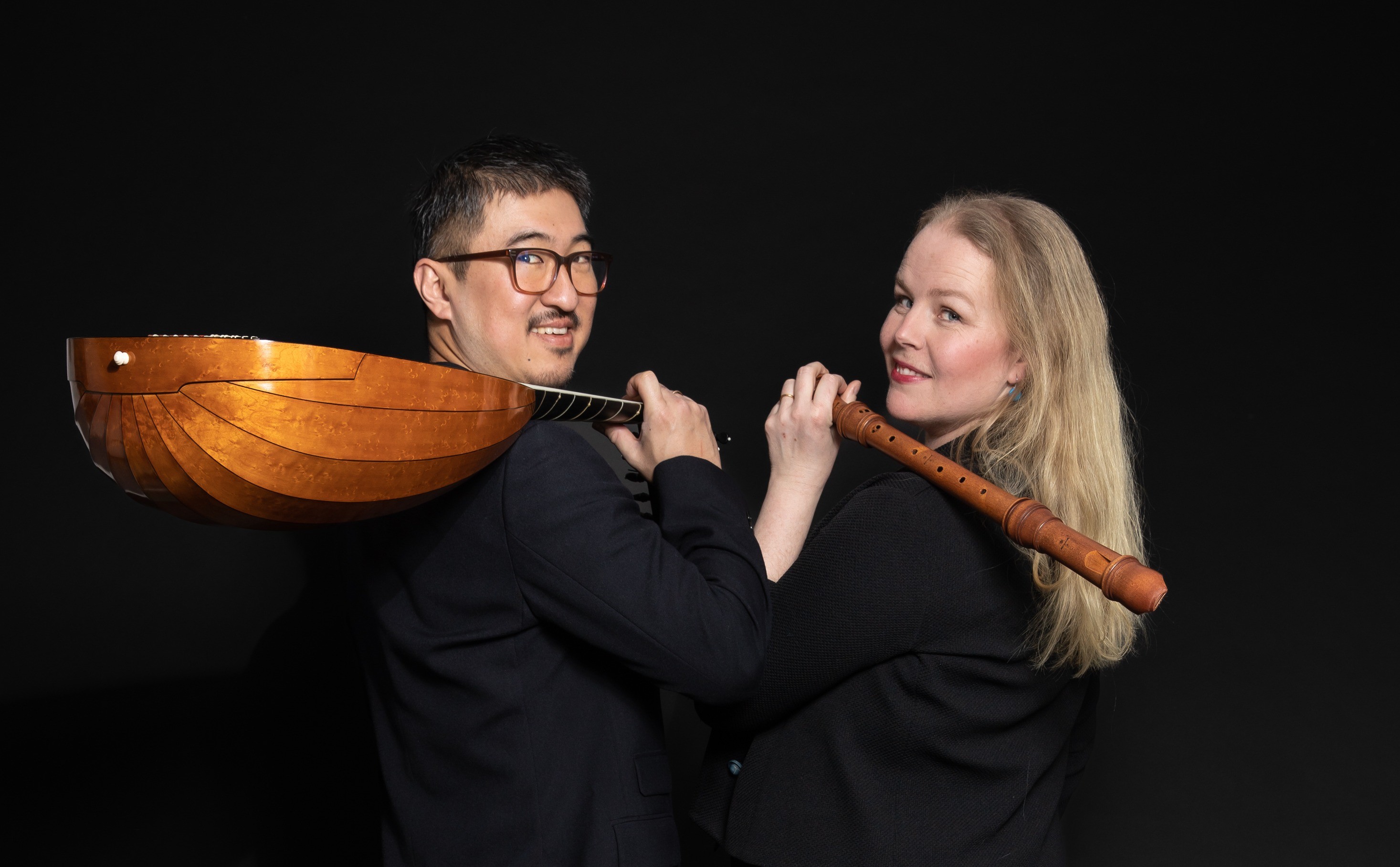 w-2933h-1816-257962-Emelie och Dohyo Lowres-BILD.jpeg