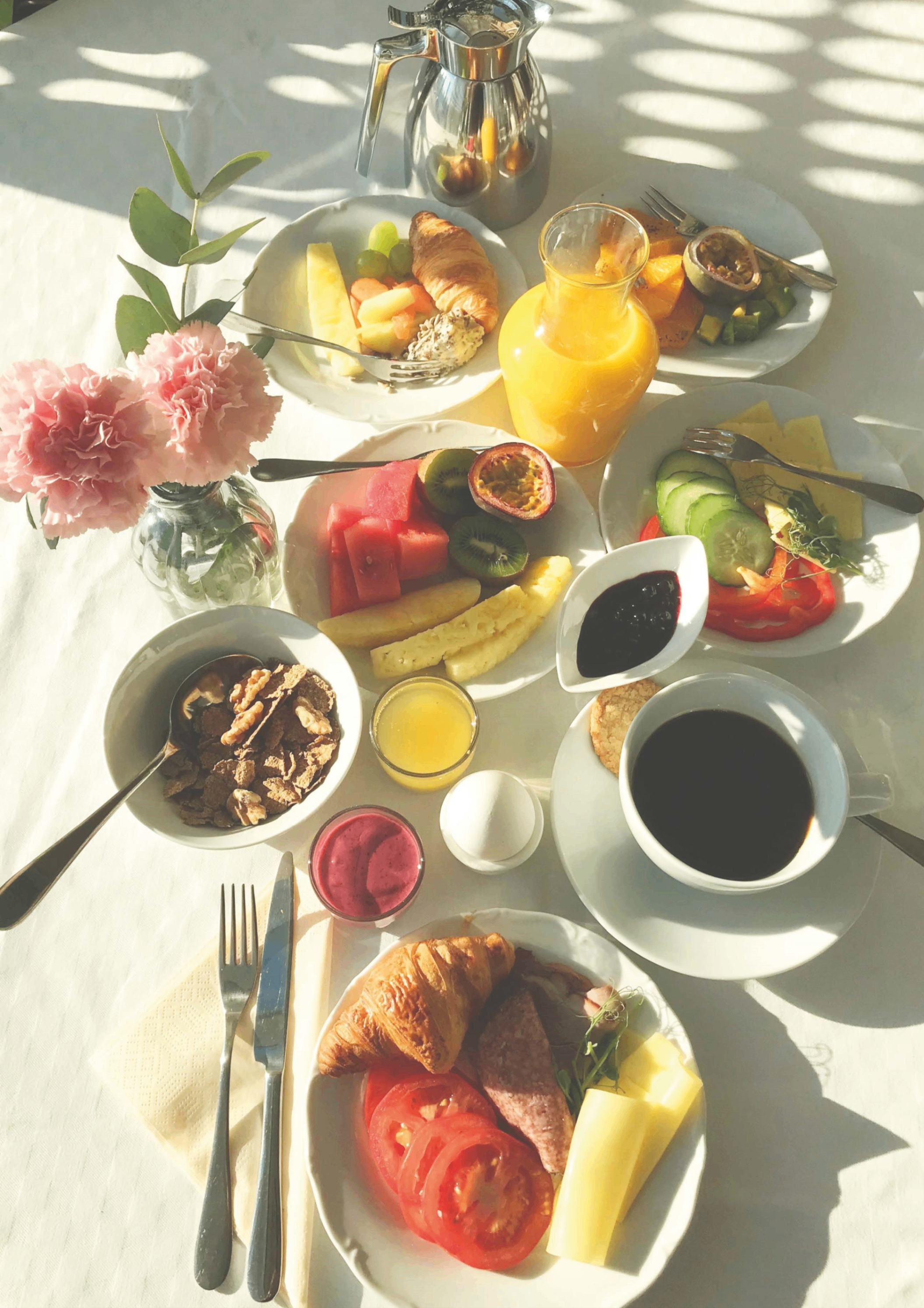 w-2596h-3671-179e2c-Frukost annons utan text 2026.jpg